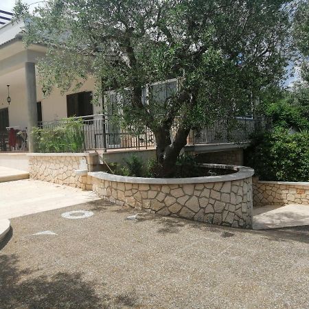 B & B La Mansarda Монополи Экстерьер фото